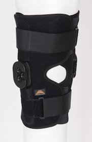 Orteza neopren de genunchi mobila R.O.M. cu articulatie reglabila si suport patelar